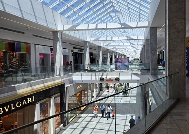 Old Town Scottsdale attractions including ArtWalk canal and Fashion Square