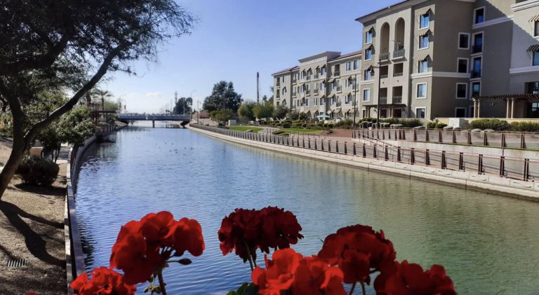 Living near Old Town Scottsdale in 85251 with walkable lifestyle