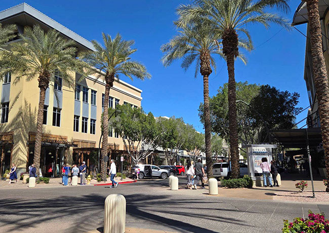 Homes near Kierland and Scottsdale Quarter